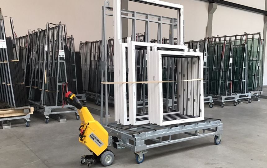 SmartMover SM100+ bewegt Fensterrahmen