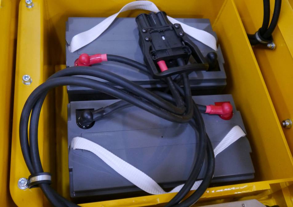Electric tug battery pack